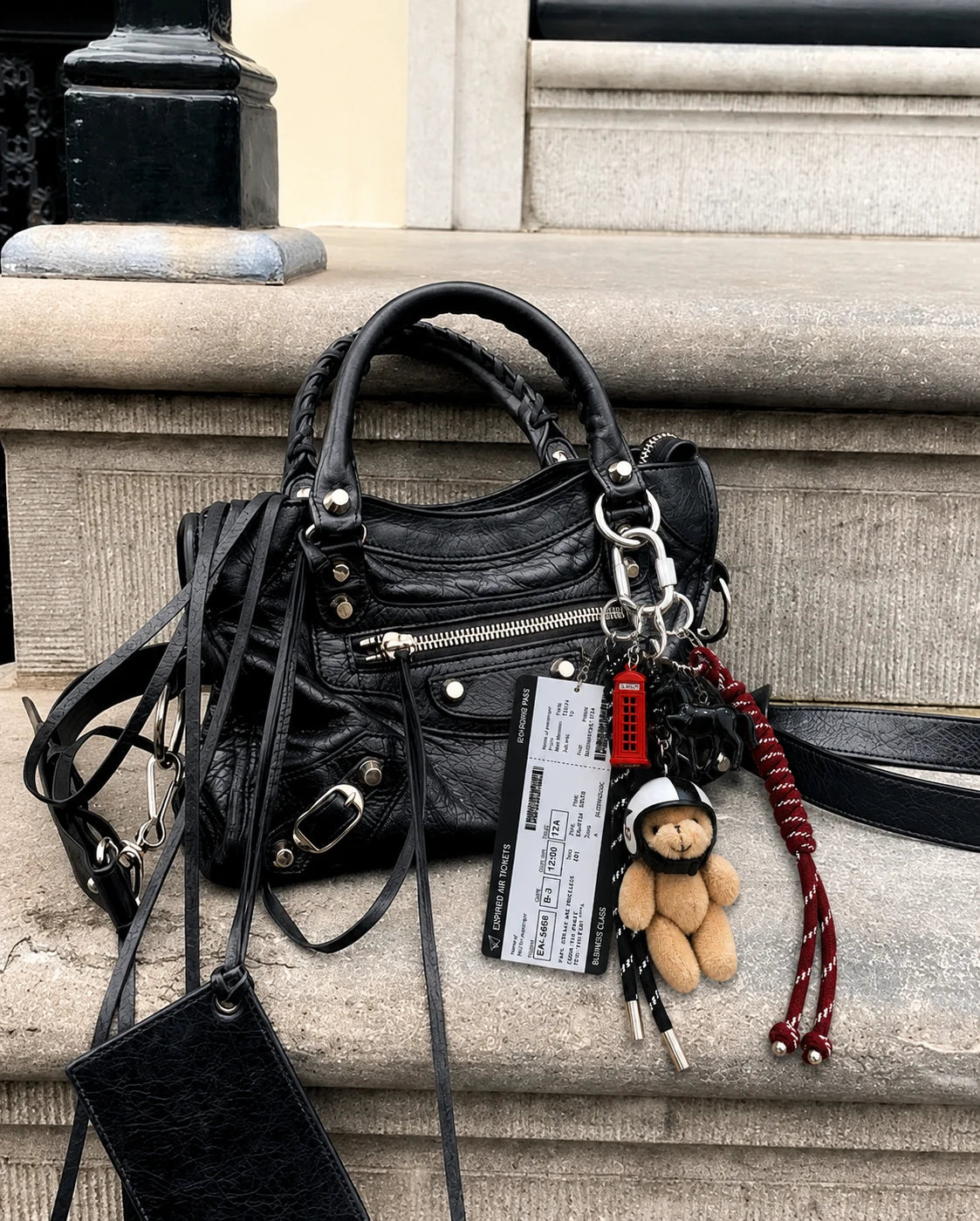 🇬🇧 London Calling Drop – Teddy Bag Charm