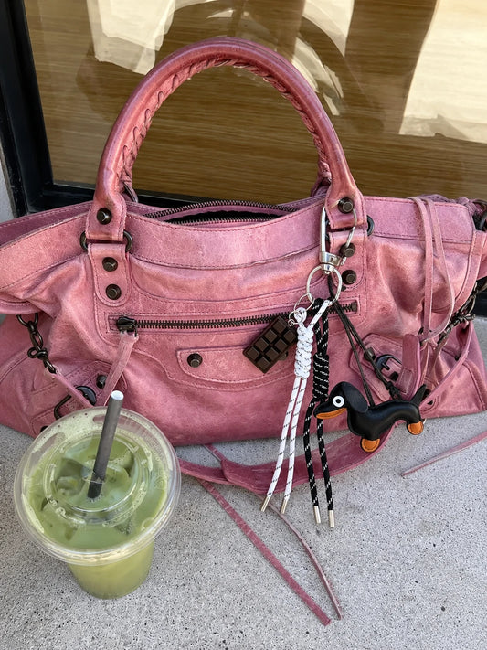☕ Coffee Run Drop – Dachshund Bag Charm