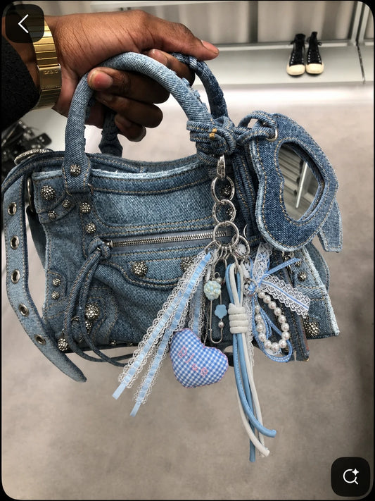 🎀 Baby Blue Drop – Heart Bag Charm
