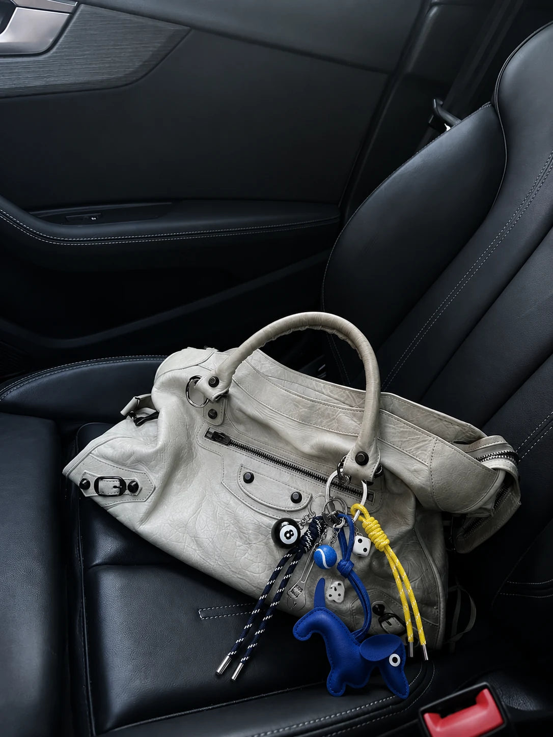 🐶 Blue Mood Drop – Dachshund Bag Charm