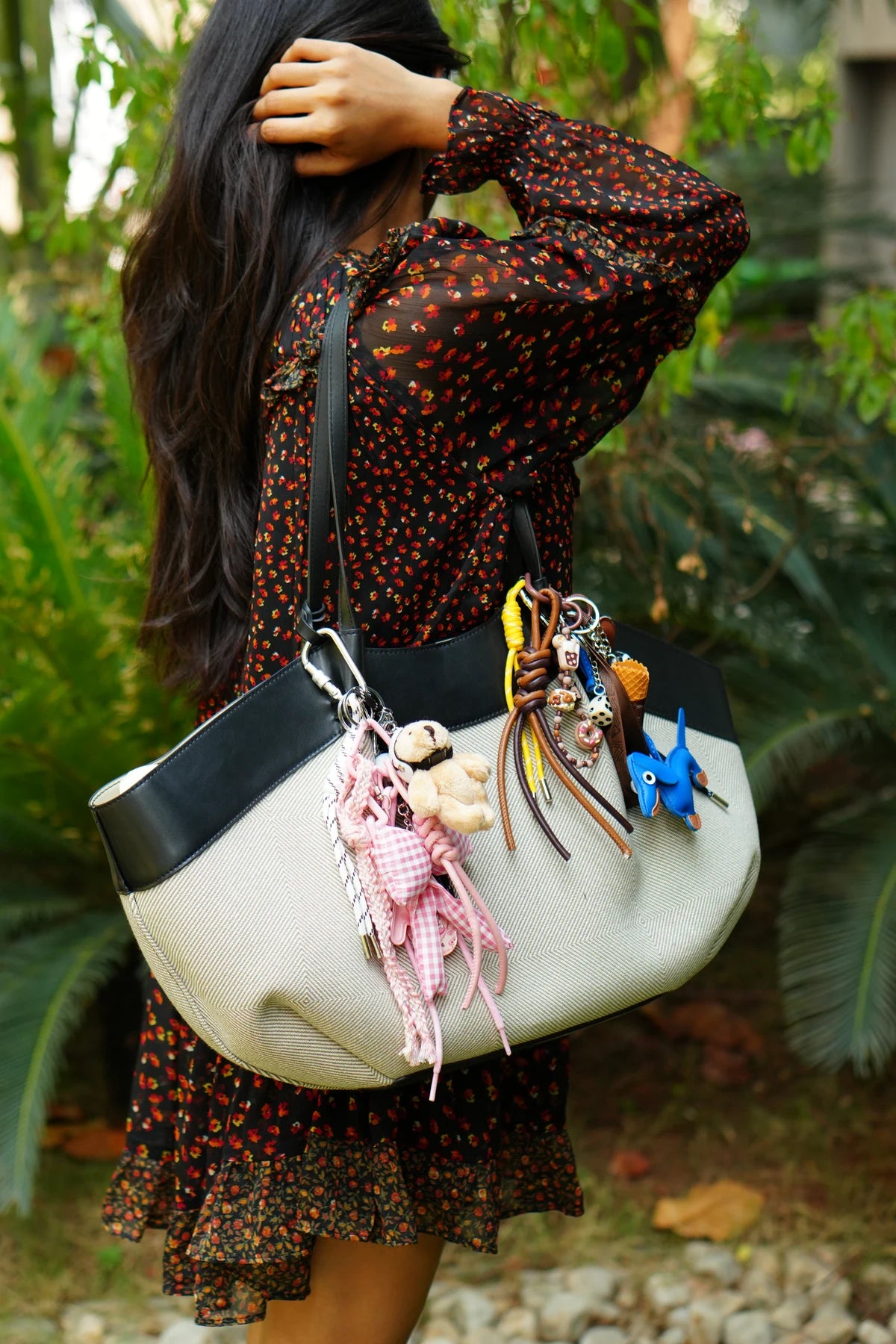 ✨ Metro Muse Drop – Teddy Bear Bag Charm