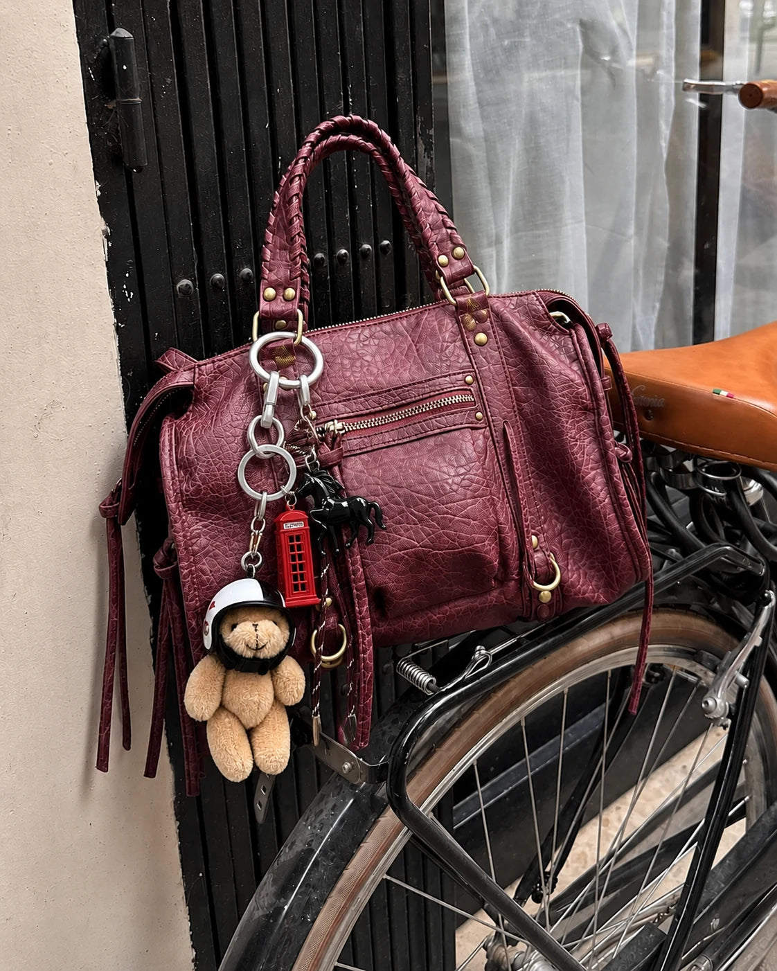 🇬🇧 London Calling Drop – Teddy Bag Charm